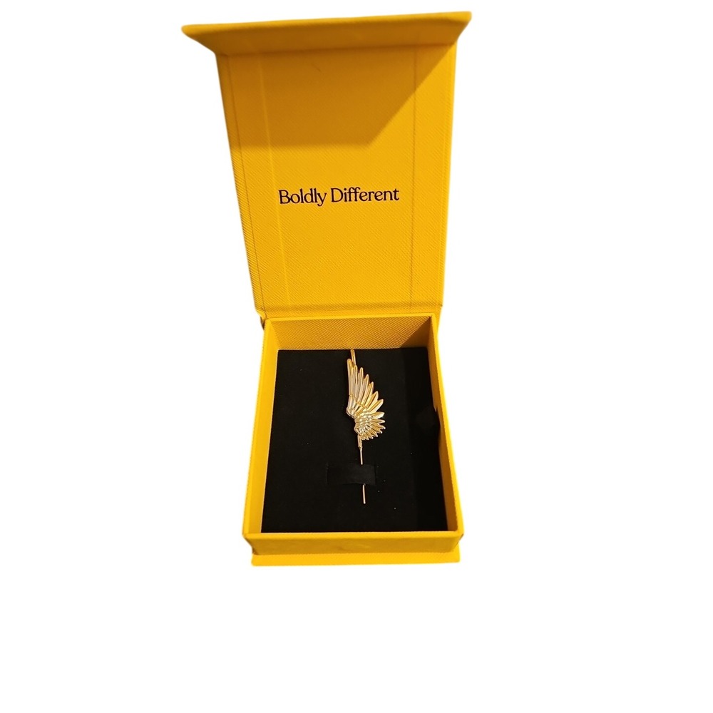 Oreylo Helix Hook Celestial Wing Gold Tone‎ New In Box